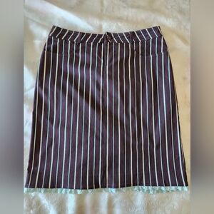 Fantastic Skirt by Nicole Miller in a Size 6!